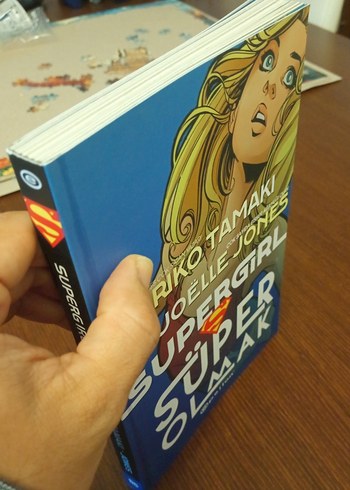  Beden Supergirl: Süper Olmak - Mariko Tamaki & Joëlle Jones