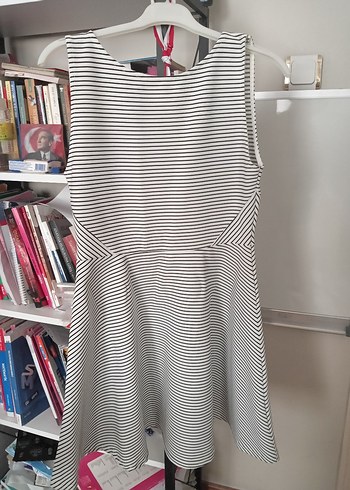 Çizgili Midi Kolsuz Triko Elbise