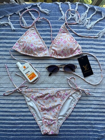 Louis Vuitton Bikini Takımı