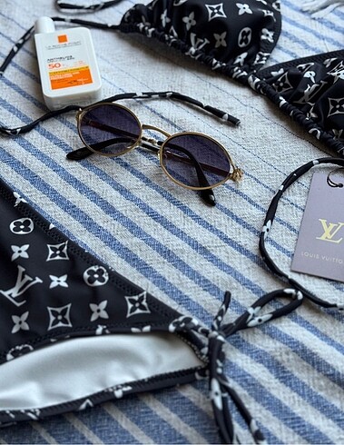Diğer LV bikini takımı