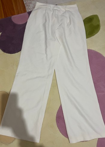 Kadın Beyaz Kumaş Pantolon - Görsel 3
