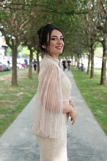 Balık Model Işıltılı Kol Detaylı Nişan Elbisesi