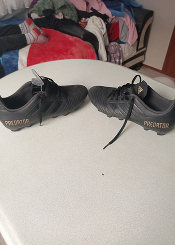 40 Beden Siyah Adidas Erkek Futbol Ayakkabısı