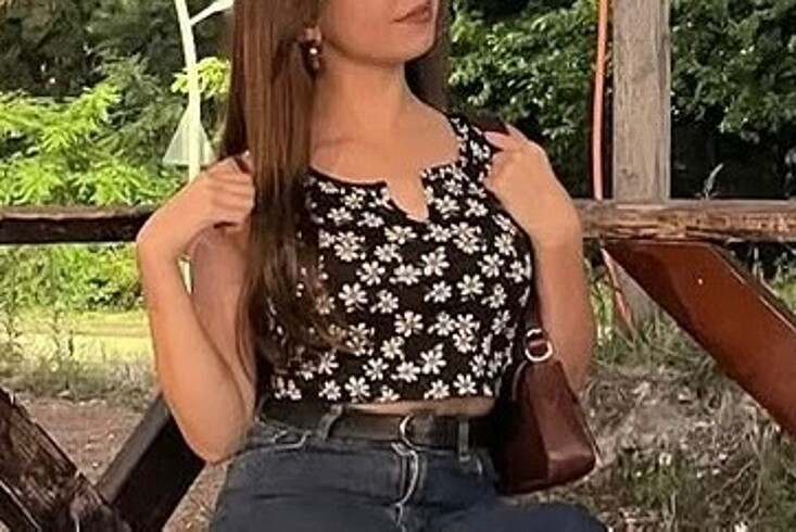 Crop çiçekli