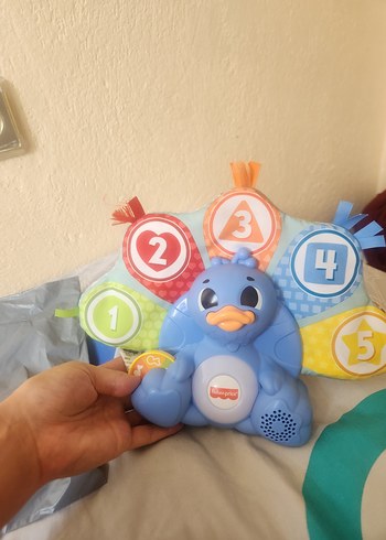 Beden Fisher-Price Renkli Müzikli Tavus Kuşu Oyuncağı