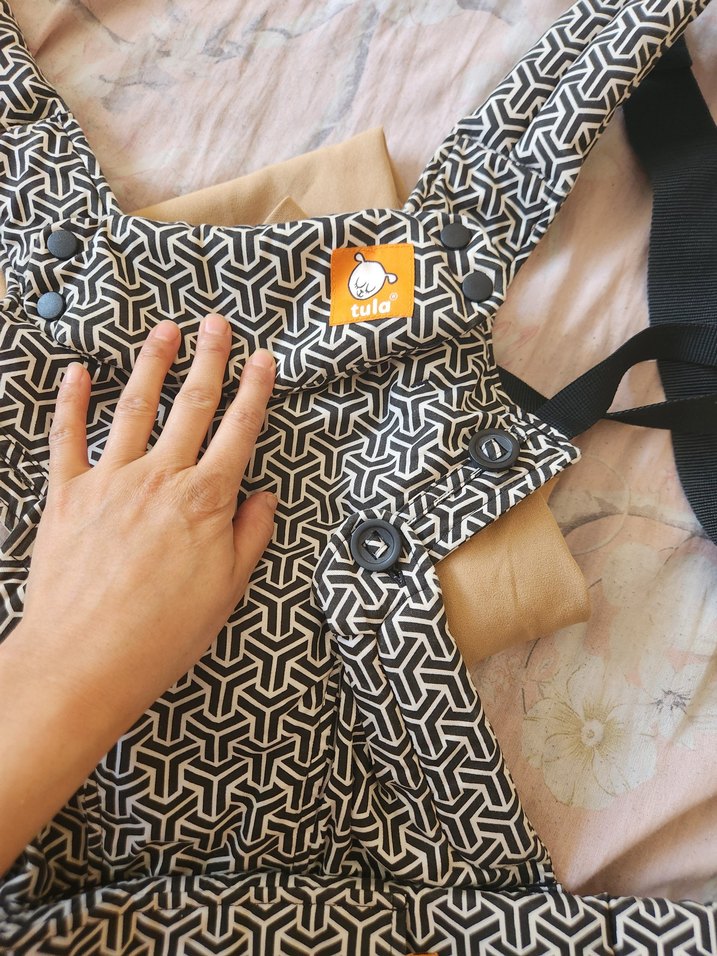 tula baby Siyah Gri Desenli Bebek Taşıyıcı - Görsel 2