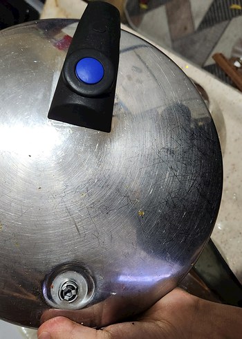 fissler düdüklü Bej Renkli Büyük Çelik Tencere - Görsel 5