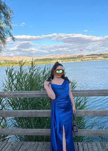 Parlak Mavi Drapeli Uzun Abiye Elbise - Görsel 3