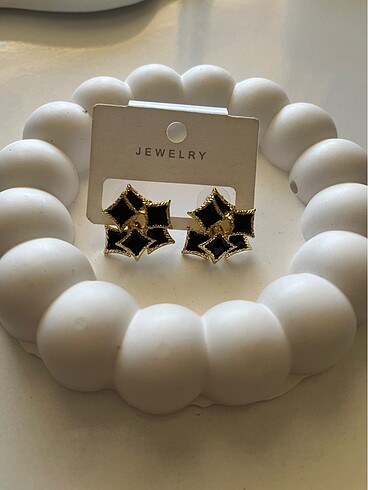 Accessorize Siyah modern küpe