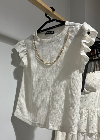 Zincir Detaylı Kısa Keten Bluz - Görsel 2