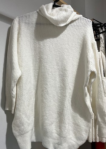 Beyaz Boğazlı Örgü Kadın Kazak - Görsel 3