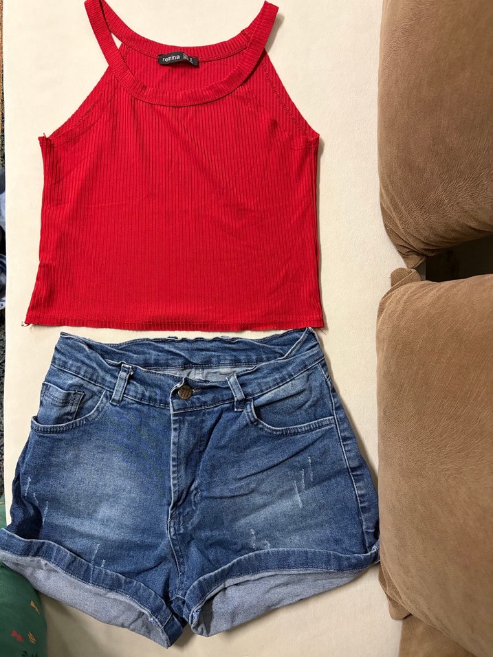 Kadın Kırmızı askılu Mini Denim Şort - Görsel 2