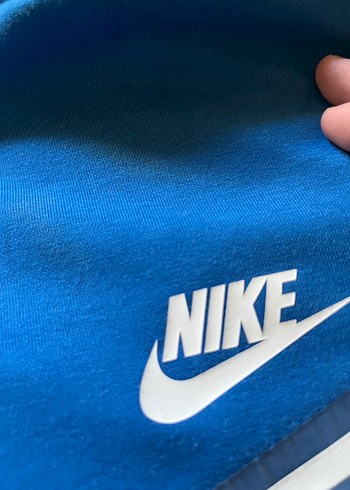 Nike Old school tech