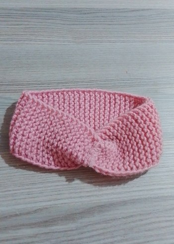 Diğer pembe örgü bandana