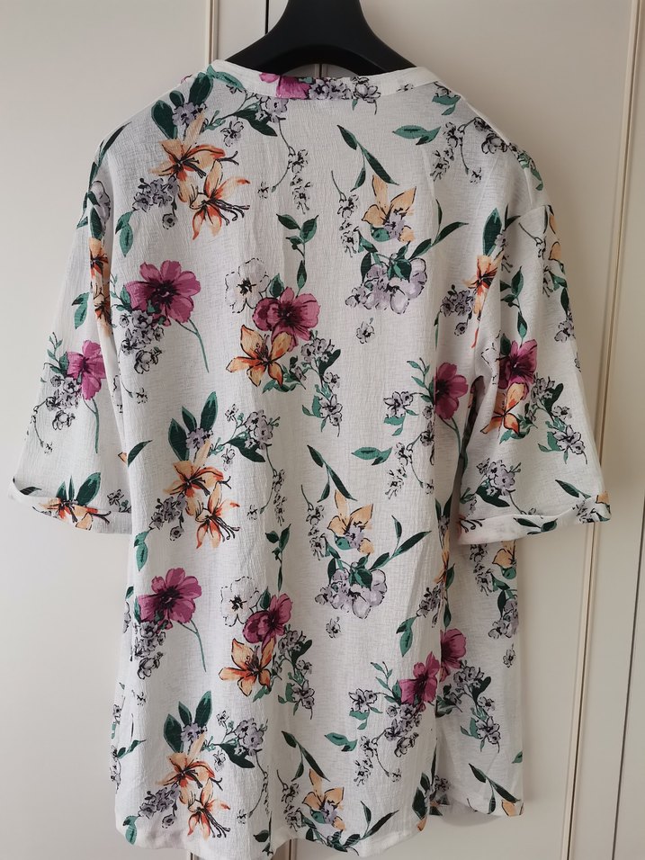 Çiçek Desenli Beyaz Midi Kimono - Görsel 2