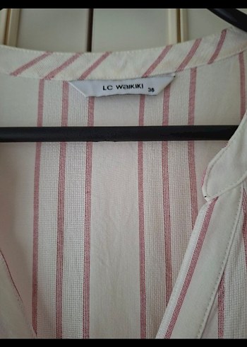 Lcw V Yaka Düğmeli Pamuklu Kadın Gömlek - Görsel 4