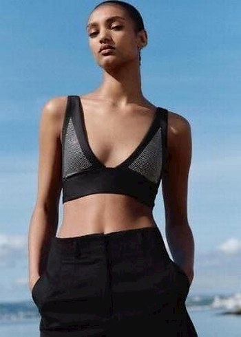 Parlak Siyah Mini Pullu Strappy Üst - Görsel 2