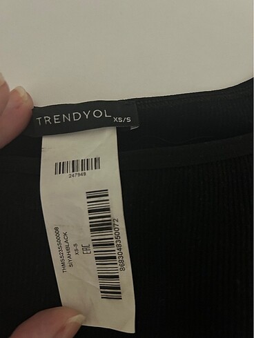 Trendyol & Milla Siyah Tek Omuz Crop