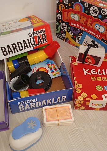  Çocuklar için Renkli Plastik Oyun Kutuları