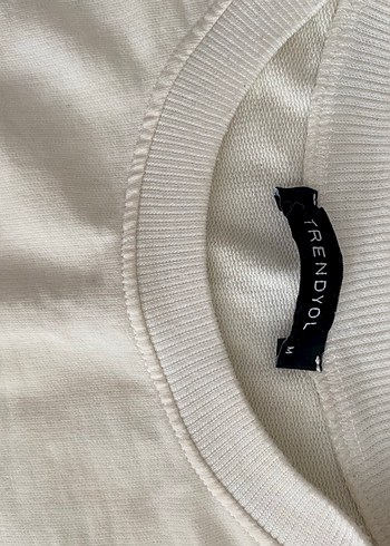 38 Beden Kadın Beyaz Dantel Kollu Sweatshirt