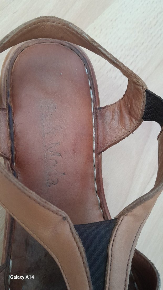 Bej Deri Kadın Dolgu Topuklu Sandalet - Görsel 4