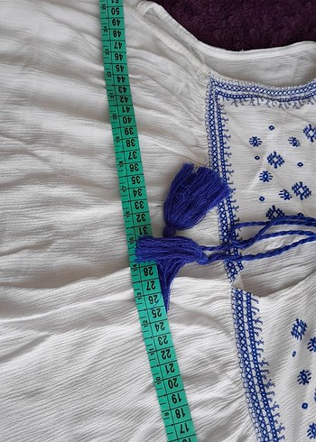 Püsküllü Nakışlı Beyaz bluz - Görsel 2