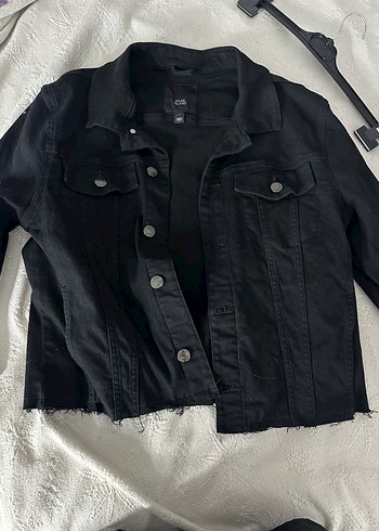 Siyah Düğmeli Kadın Denim Ceket