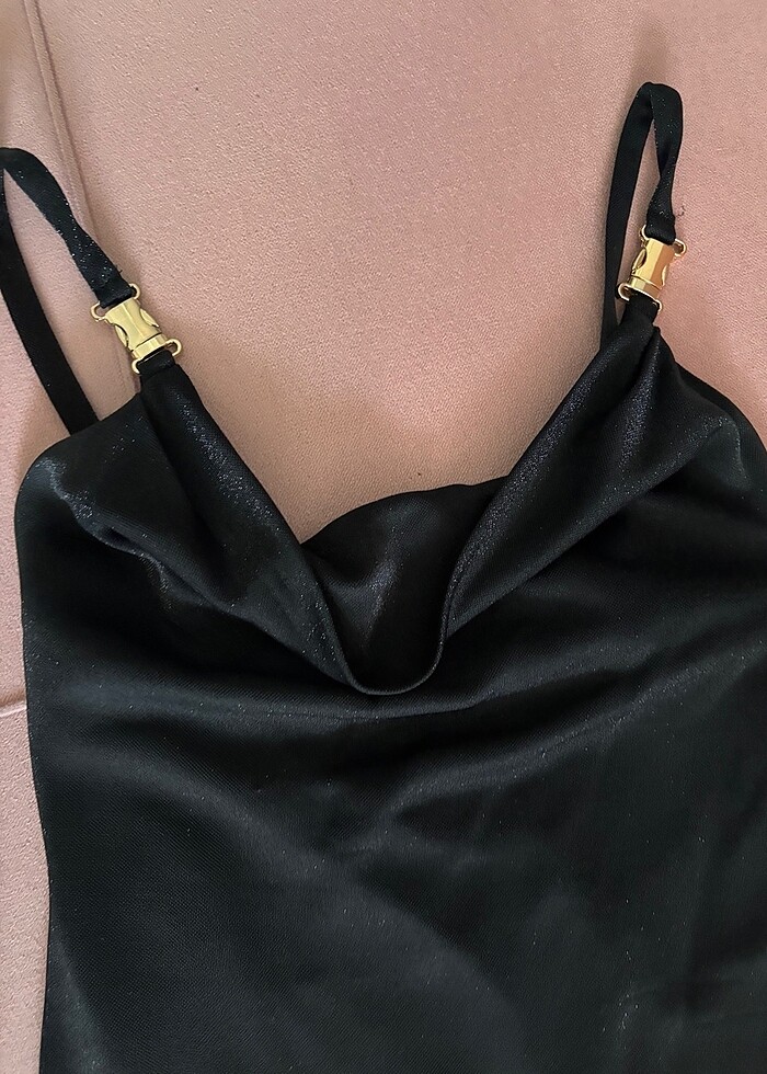 Simli siyah gece elbisesi - Görsel 2