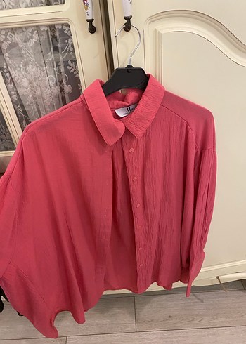 Pembe Düğmeli Uzun Kollu Keten Gömlek