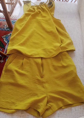 hardal rengi şortlu mini arkası açık hiç giyilmedi keten kumaş