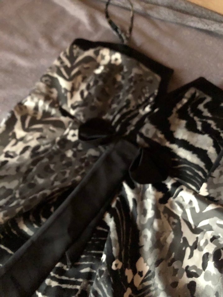 Askılı Kurdele Detaylı Siyah Beyaz Gri Karışık Desenli Elbise - Görsel 3