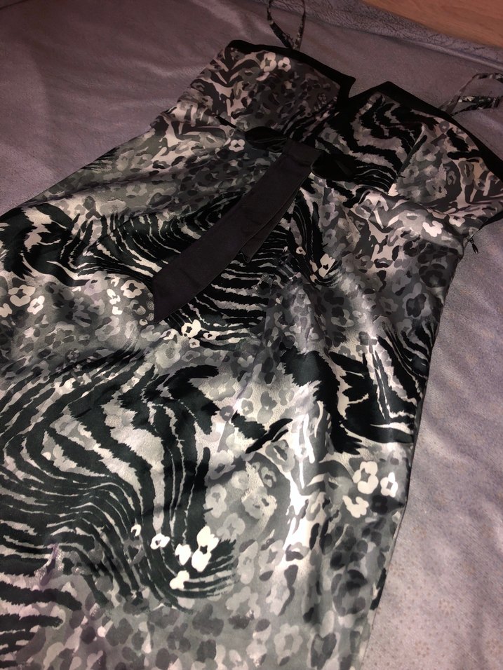 Askılı Kurdele Detaylı Siyah Beyaz Gri Karışık Desenli Elbise - Görsel 2