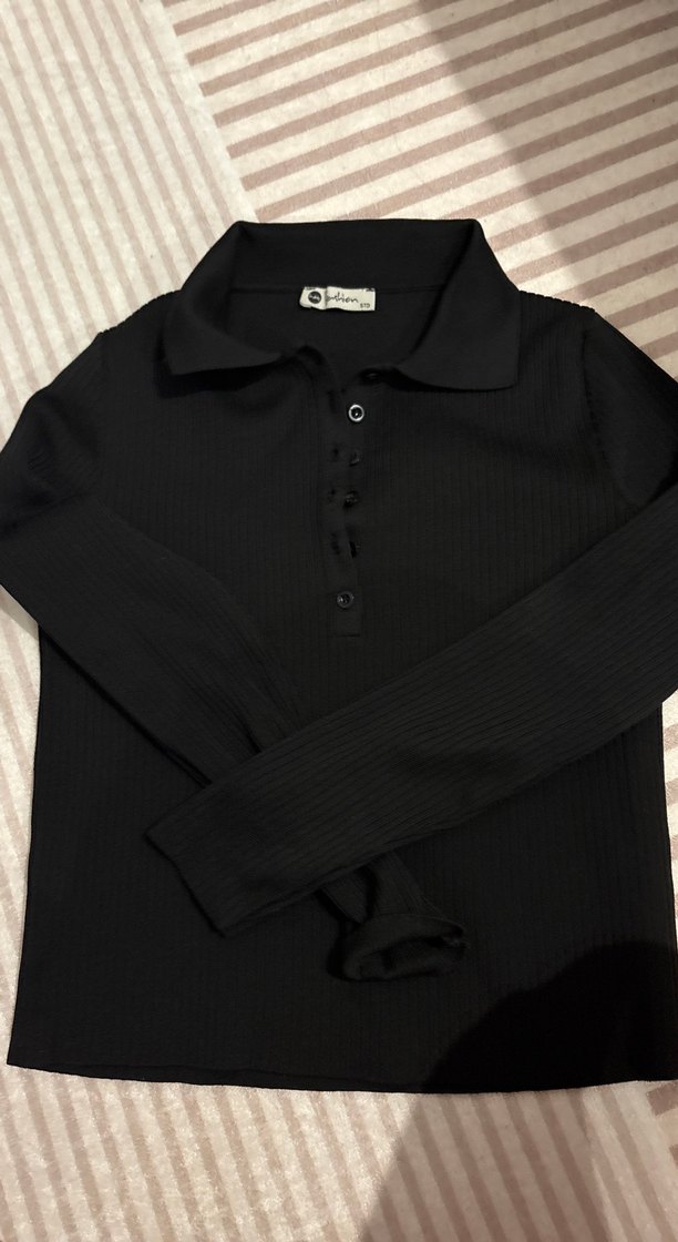 Düğmeli Siyah Uzun Kollu Kadın Kazak - Görsel 2