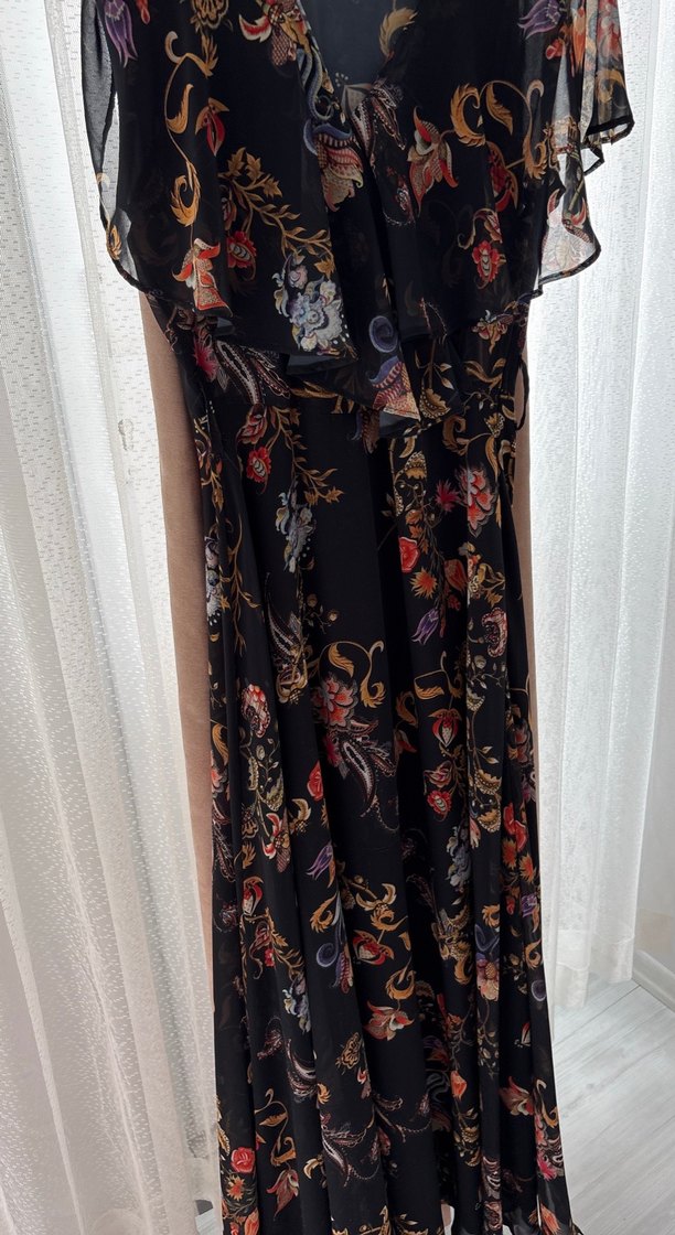 Bohem Tarzı Uzun Desenli V Yakalı Elbise - Görsel 4