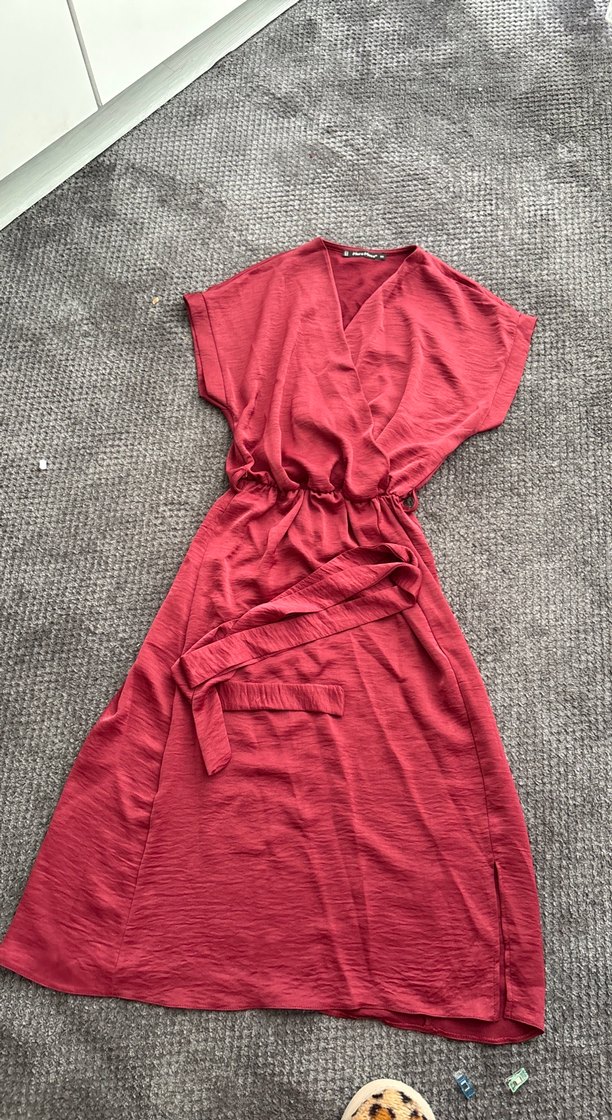 Vişne  V Yaka Salaş saten midi Elbise - Görsel 5