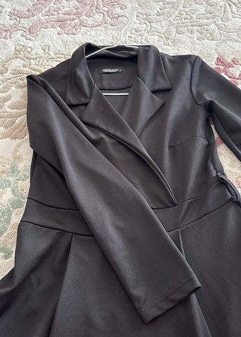 Siyah klasik diz boy elbise - Görsel 4