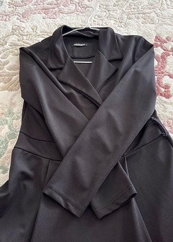 Siyah klasik diz boy elbise - Görsel 5