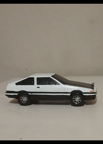 Takumi Fujiwara İnital D Toyota AE86 araba