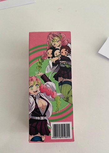 demon slayer animesindeki figürü
