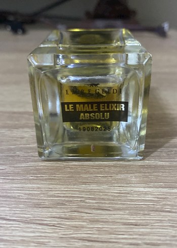 Emre geldi Le male elixir absolu - Görsel 3