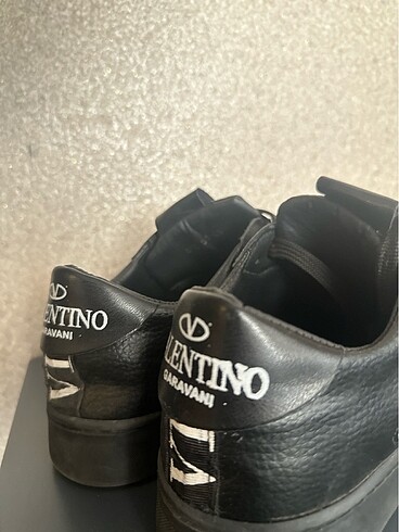 36,5 Beden Valentino