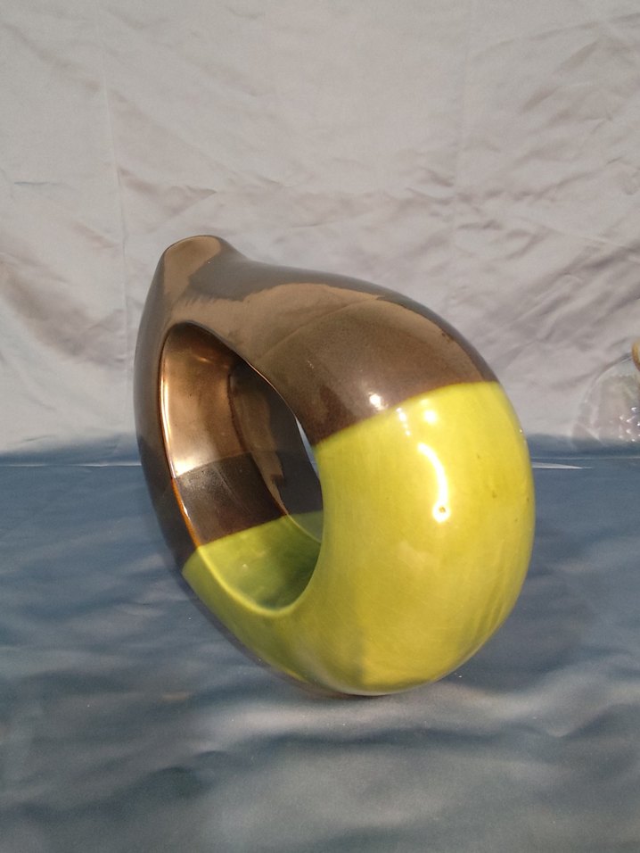 İki Renkli Modern Vazo - Görsel 2