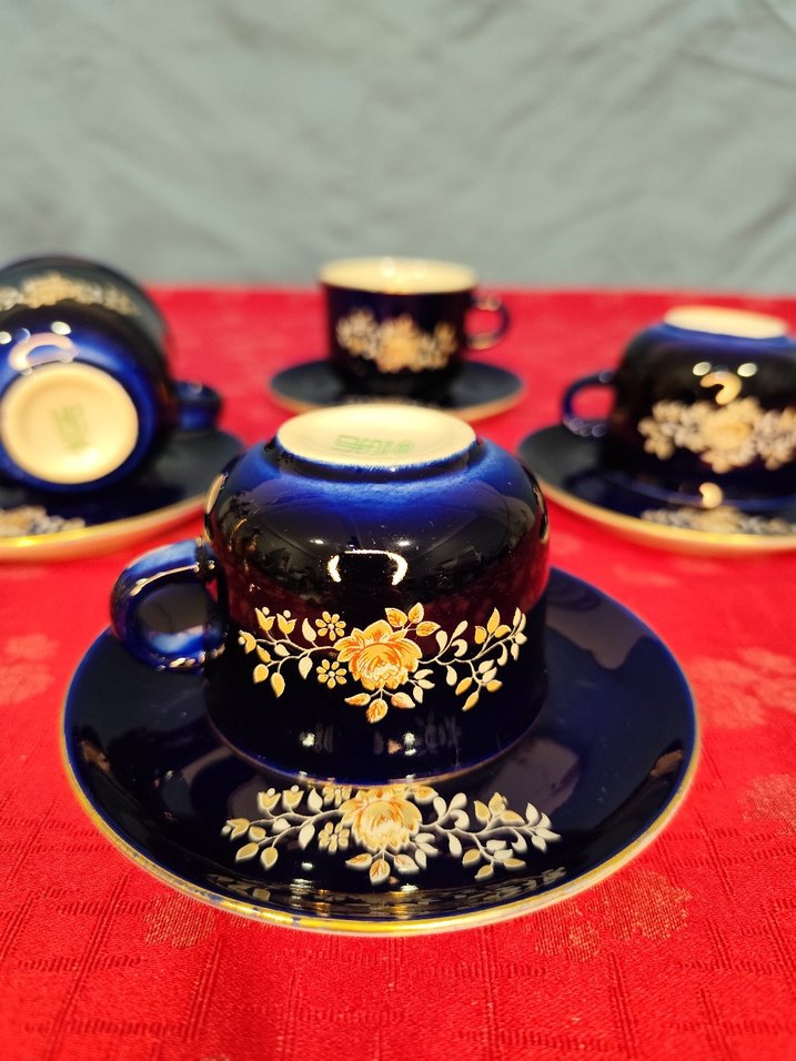 Koyu Mavi Çiçek Desenli Porselen Fincan Takımı - Görsel 3