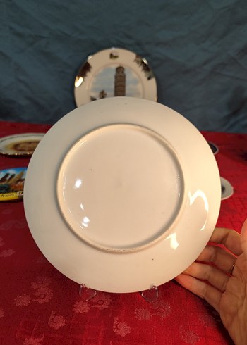 Barcelona temalı dekoratif porselen tabak - Görsel 3