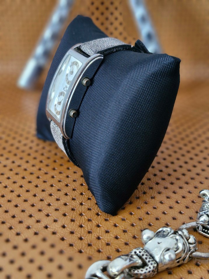 KLM dual time saat - Görsel 3