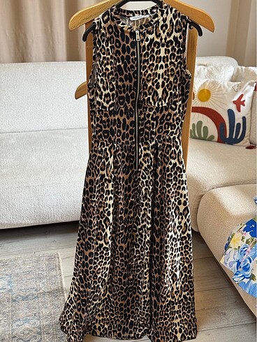 m Beden Leopar fermuarlı elbise