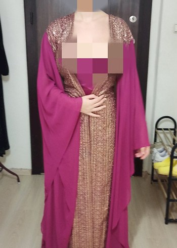 Ilmio Uzun pembe kına elbisesi