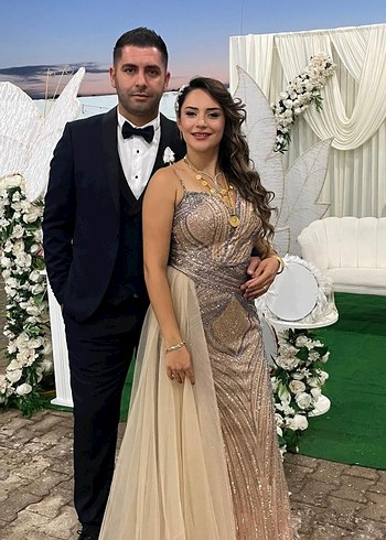 Işıltılı Altın Renkli Uzun Abiye Elbise