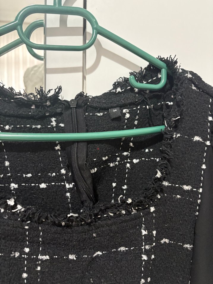 Uzun Kollu Siyah Kareli Midi Elbise - Görsel 3