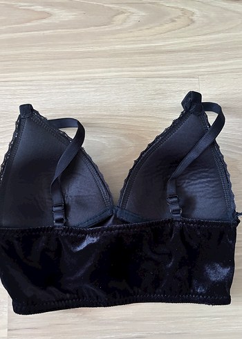 Diğer Kadife Bralet